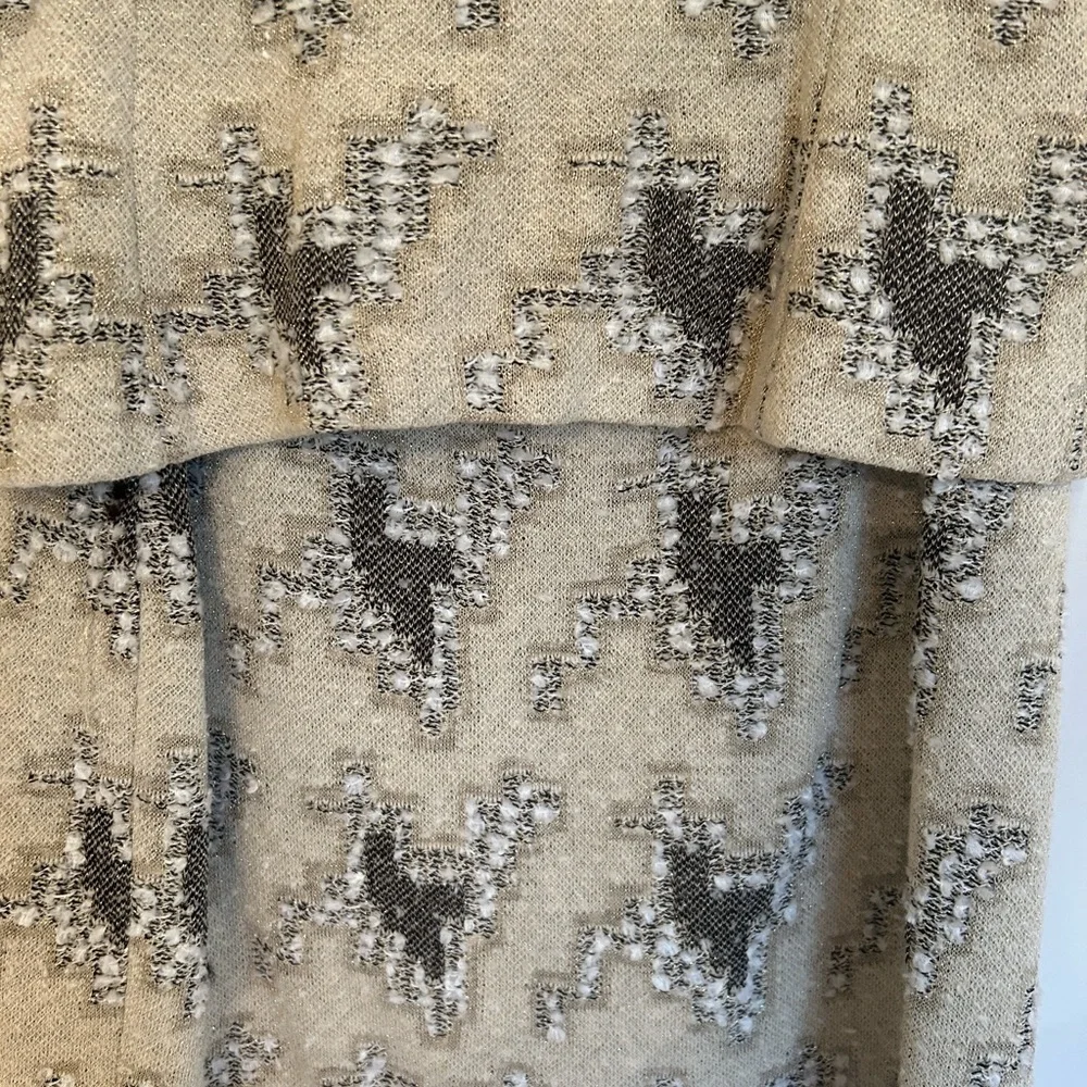 ST. JOHN “ STUNNING “ TWO PIECE EVENING WEAR 4  Worn twice Excellent Condition - Picture 6 of 13